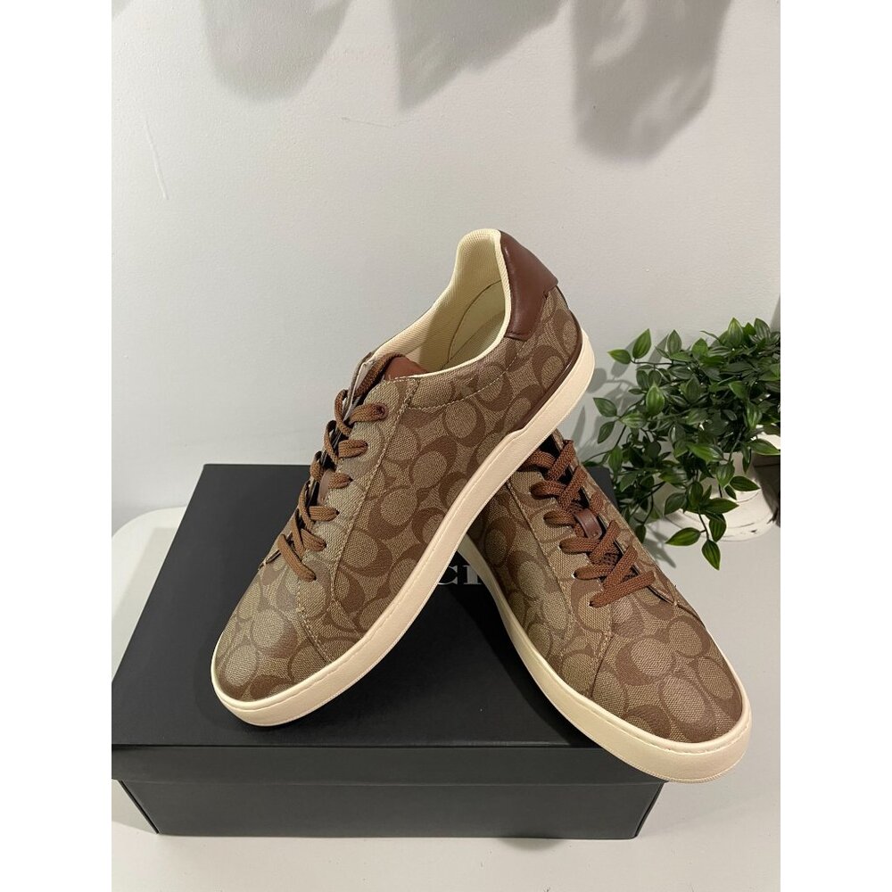 NWT $150 Coach Clip Low Top Sneaker Signature Khaki Saddle Men's 13D